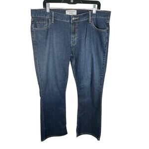 Levi Strauss Signature Medium Wash Stretch Low Rise Boot Cut Jeans Junior's 17